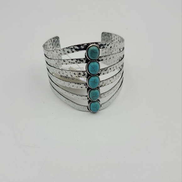 Fashionable sliver and turquoise rhinestone cuff bracelet - Picture 4 of 5